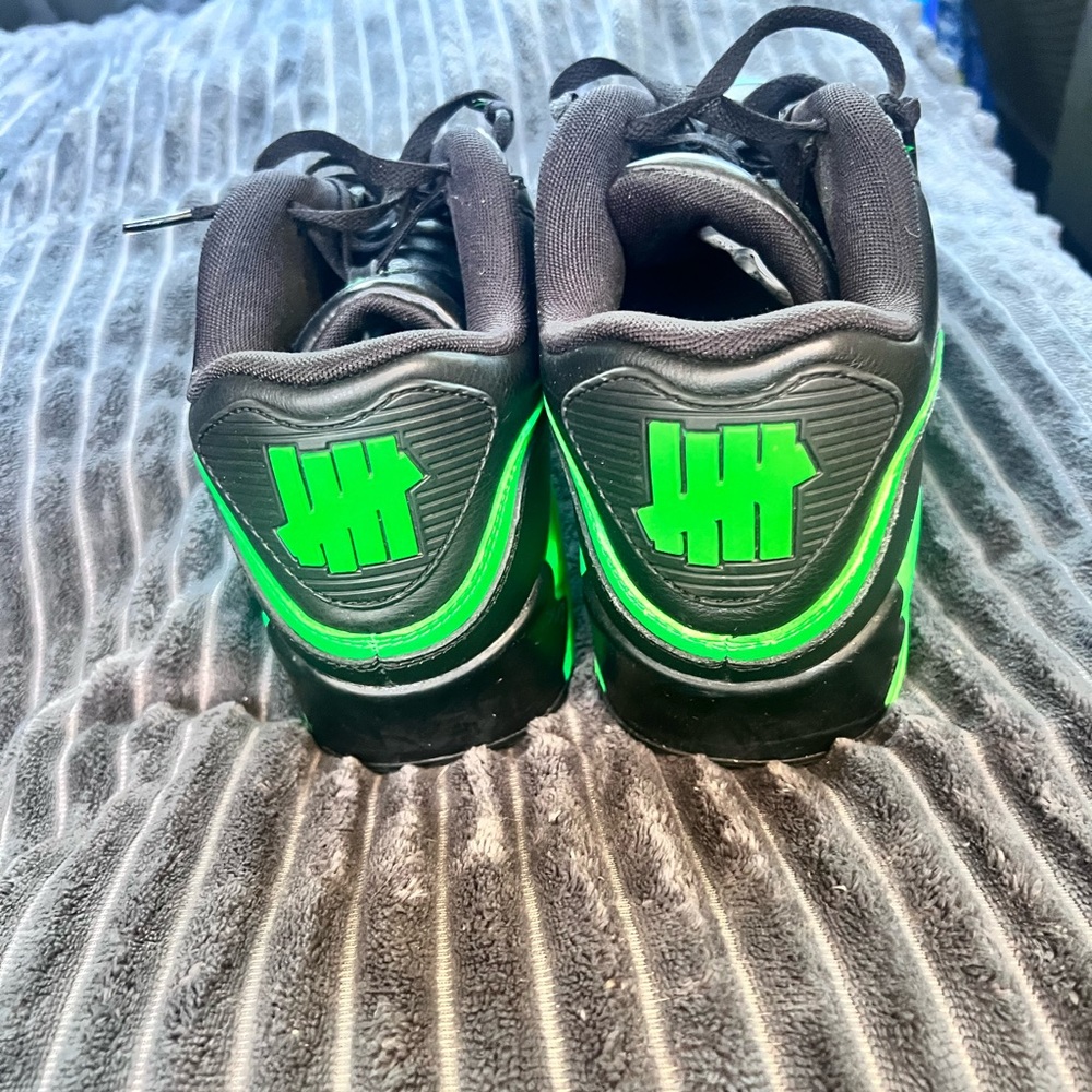 Air Max 90 Undefeated Edition BLACK/green